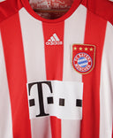 Bayern Munich 2010-11 Kroos Home Kit (L)