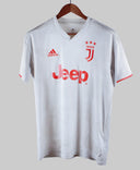 Juventus 2019-20 Ronaldo Away Kit (M)