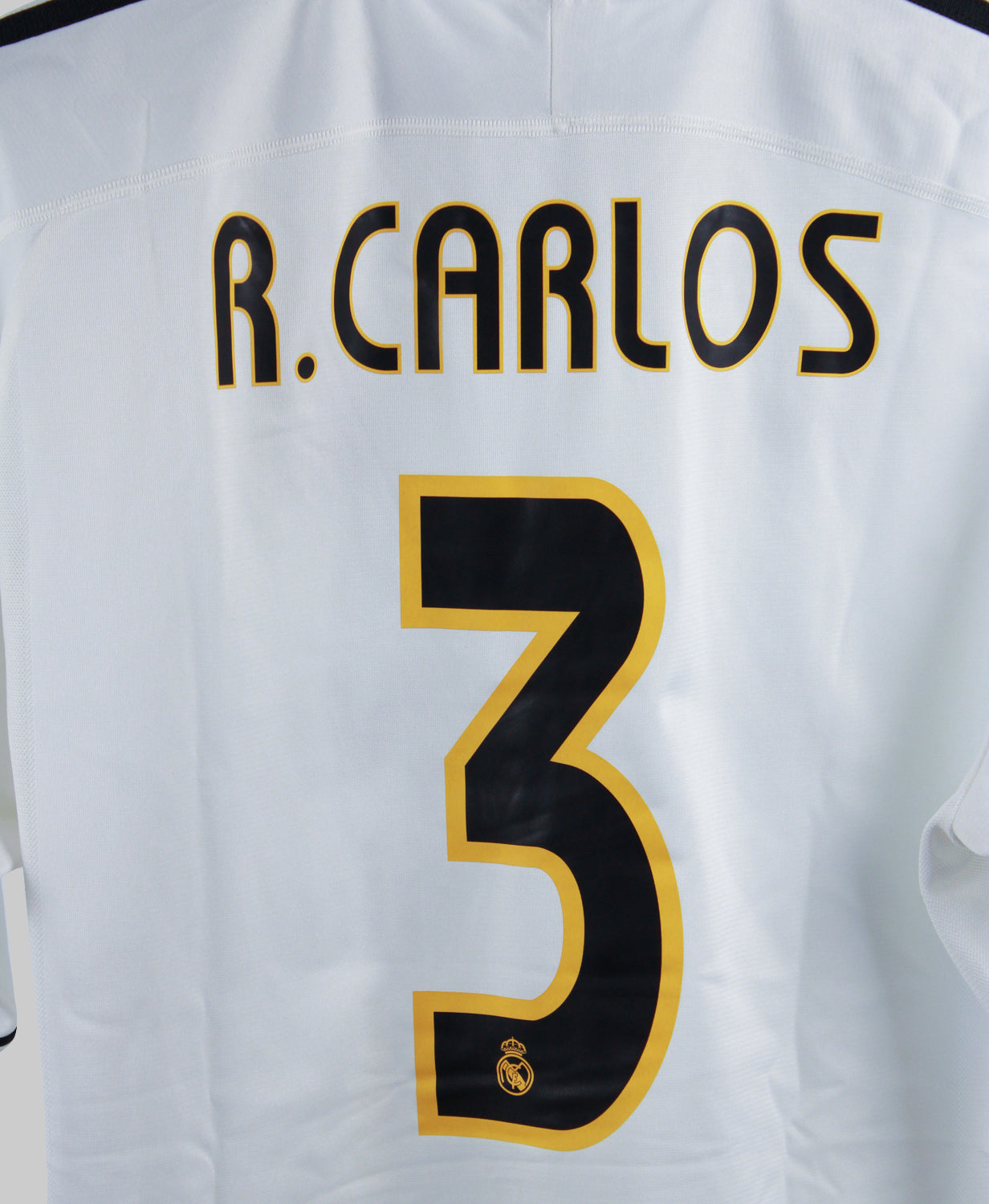 Real Madrid 2003-04 R. Carlos Home Kit  (L)