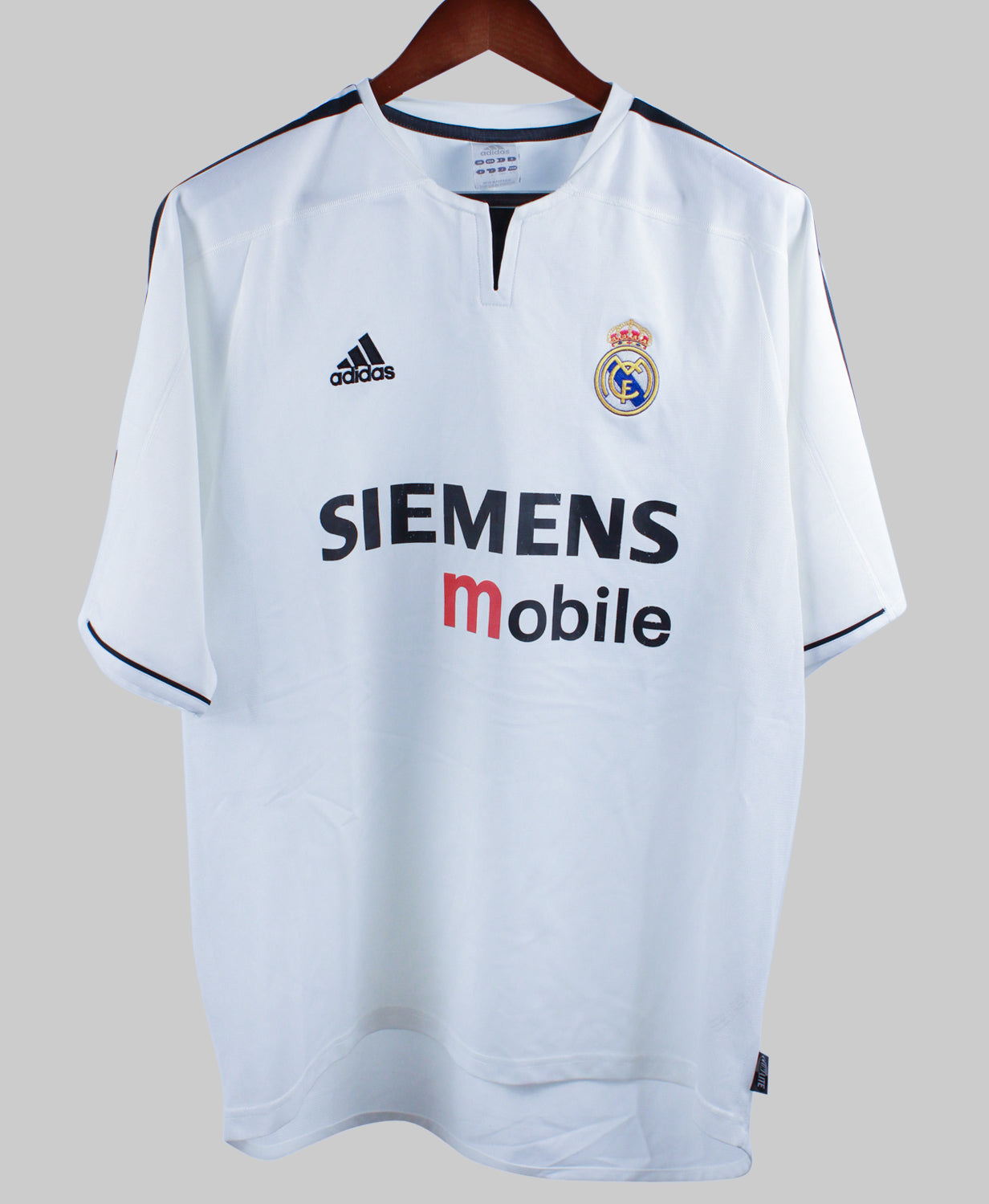 Real Madrid 2003-04 R. Carlos Home Kit  (L)