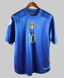 Italy 2004-05 Totti Home Kit (L)