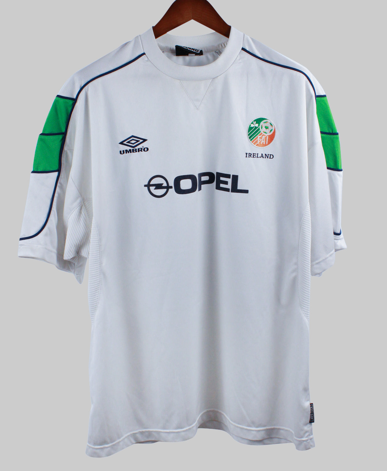 Ireland 2000-01  Away Kit  (2XL)