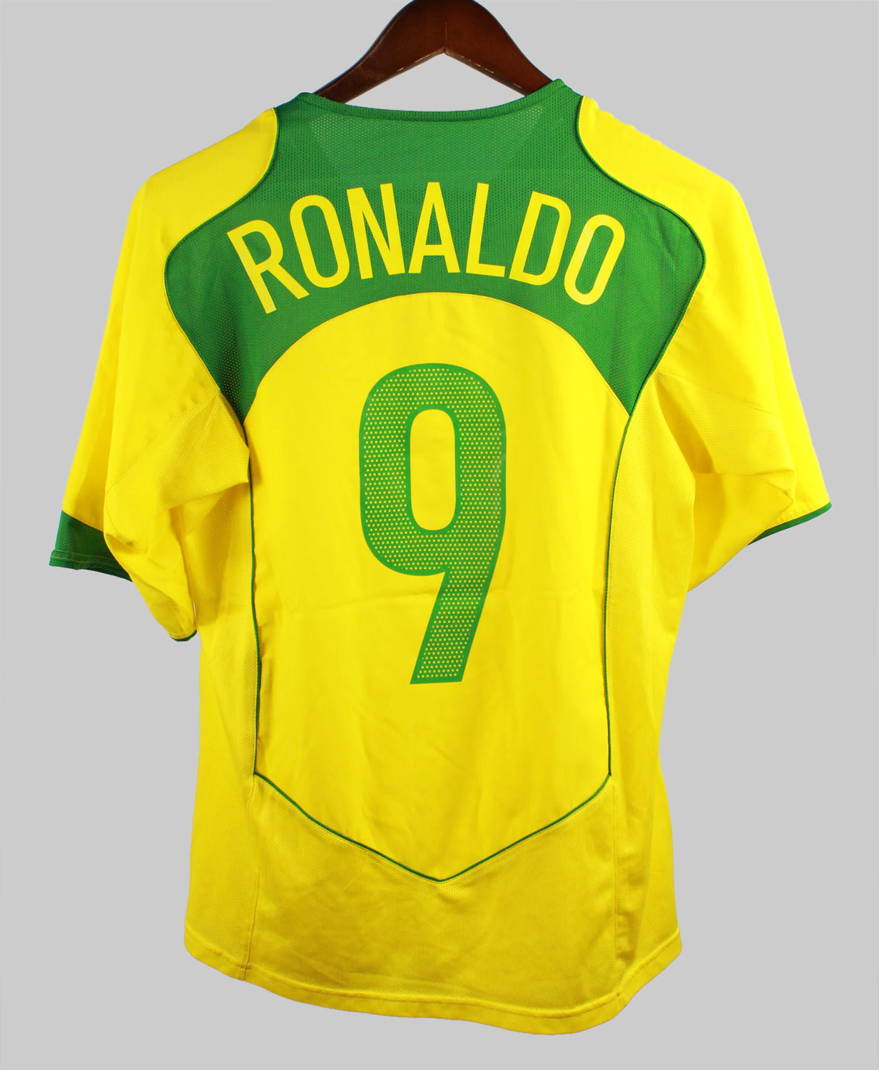 Brazil 2004-05 Ronaldo Home Kit  (M)