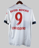 Bayern Munich 2015-16 Lewandowski Away Kit (L)