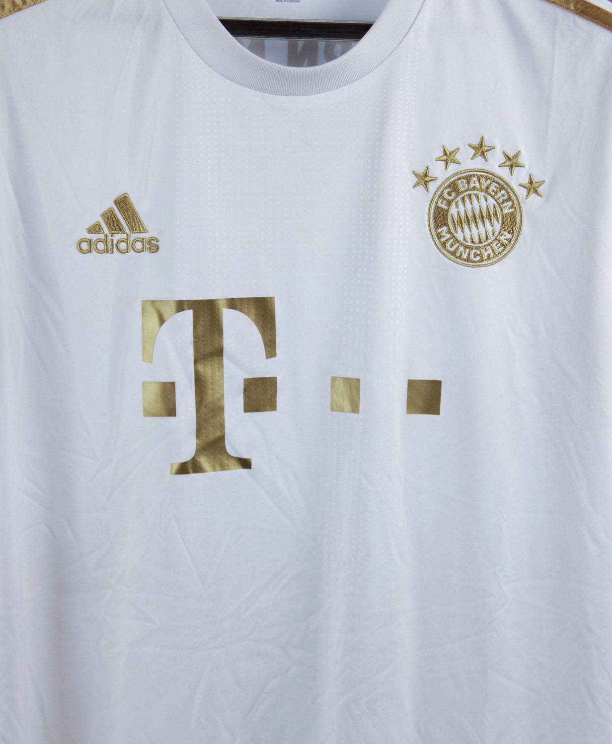 Bayern Munich 2015-16  Training Kit  (M)