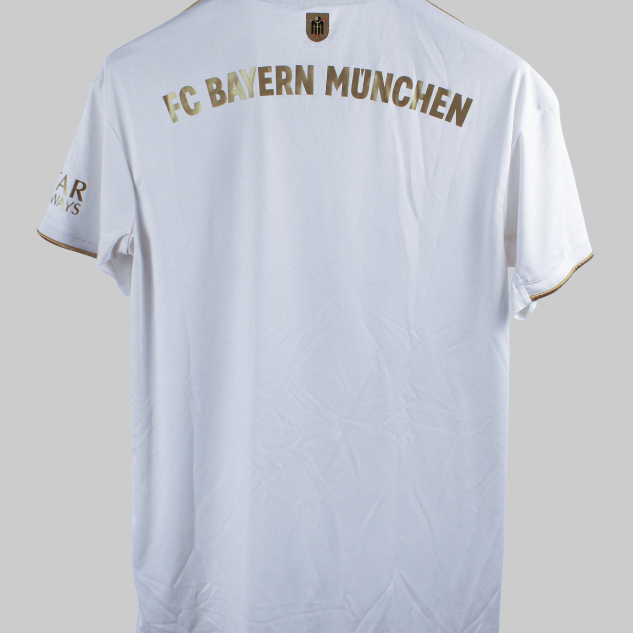 Bayern Munich 2015-16  Training Kit  (M)