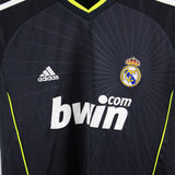 Real Madrid 2010-11 Ronaldo Away Kit   (YM)