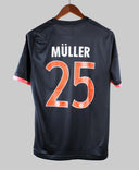 Bayern Munich 2015-16 Muller Third Kit (L)