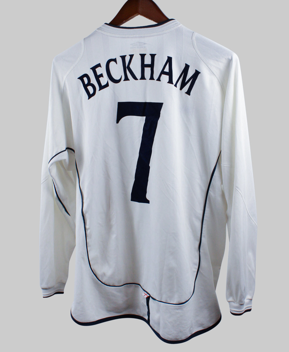 England 2002-03 Beckham Home Kit  (L)