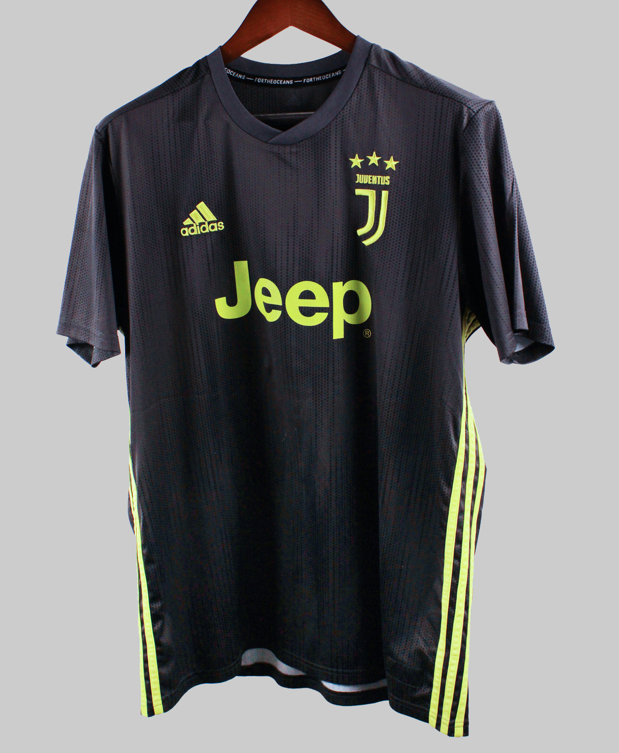 Juventus 2018-19 Ronaldo Third Kit  (XL)