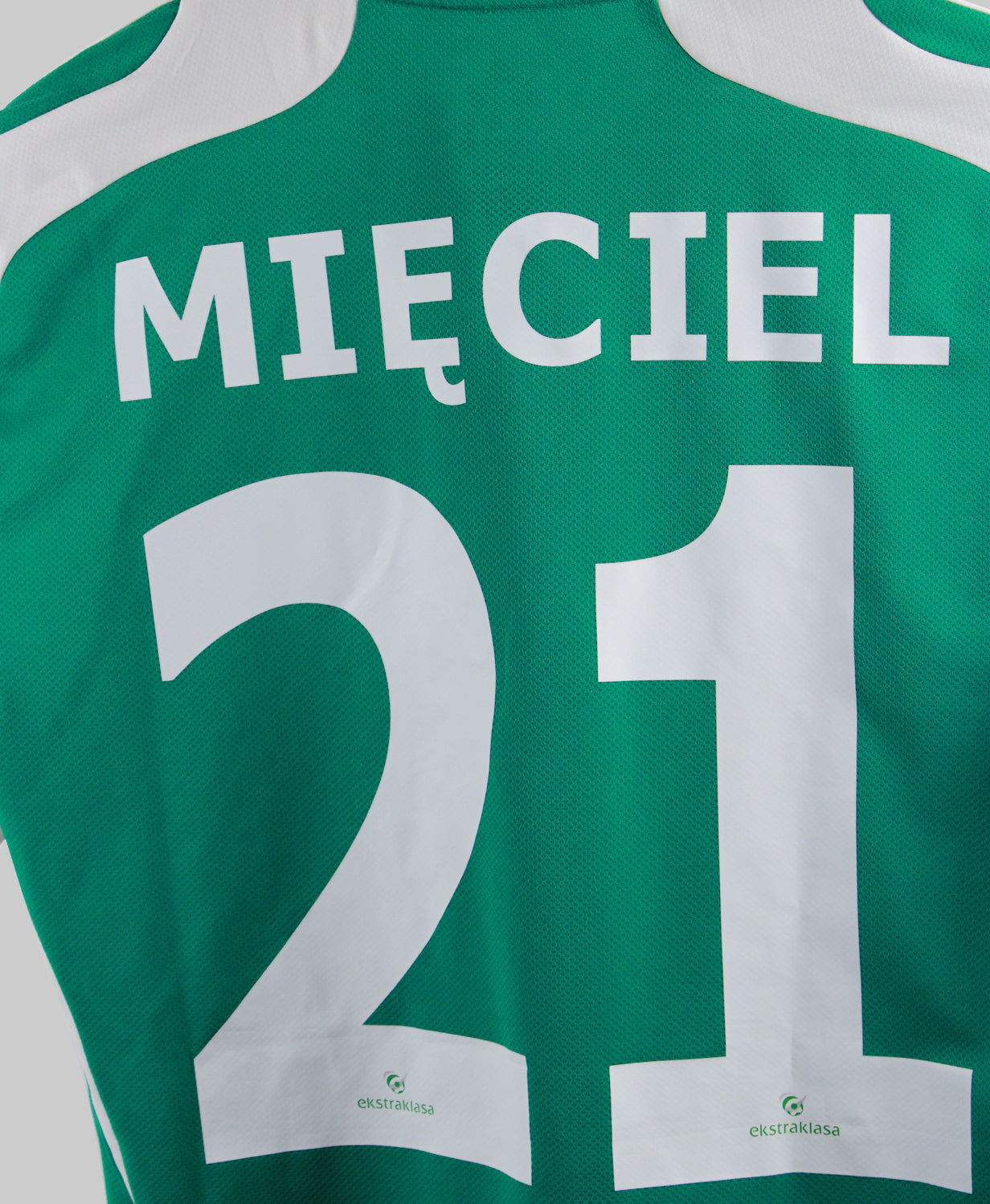 Legia Warsaw 2010-11 Mieciel Away Kit  (M)