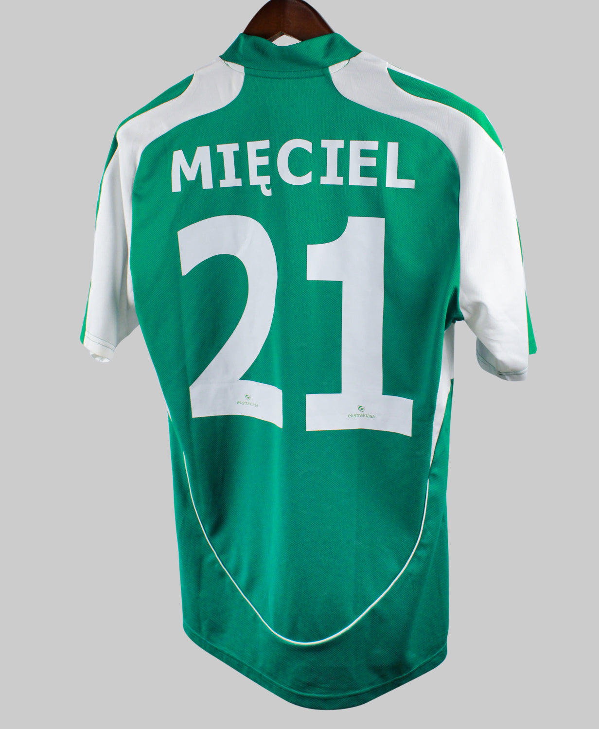 Legia Warsaw 2010-11 Mieciel Away Kit  (M)