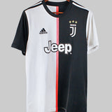 Juventus 2019-20  Home Kit (L)