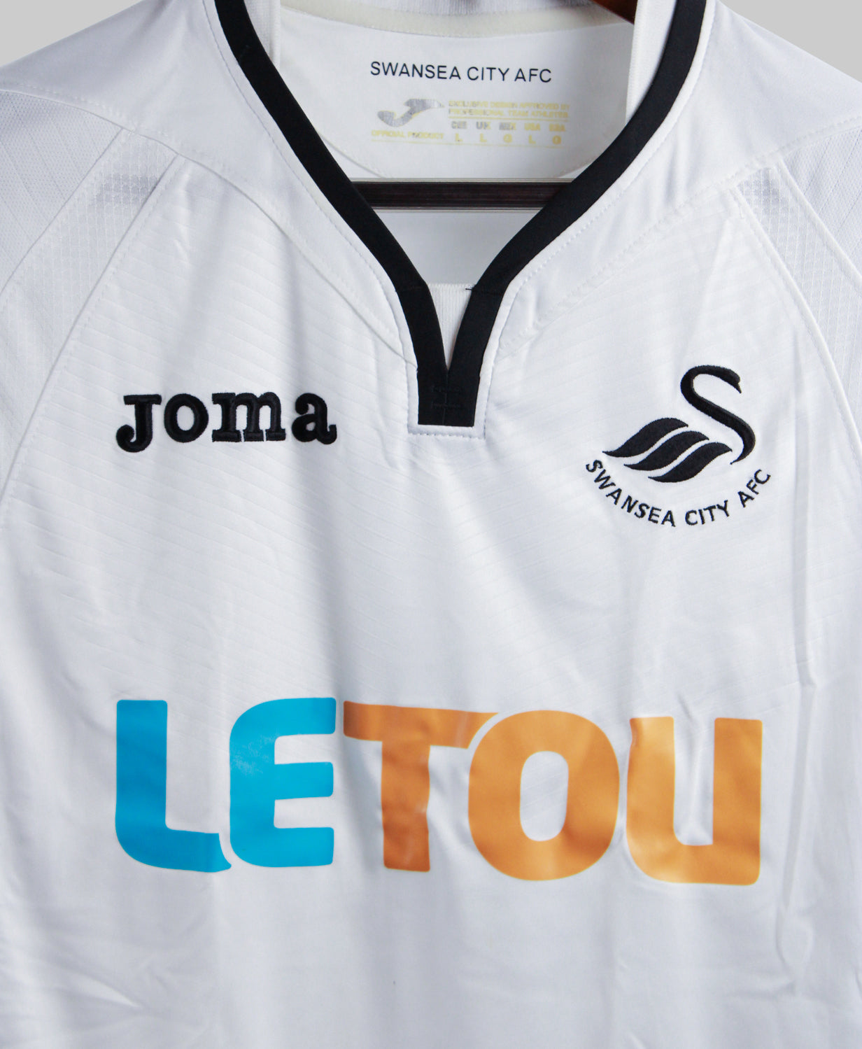 Swansea City 2017-18 Home Kit (L)