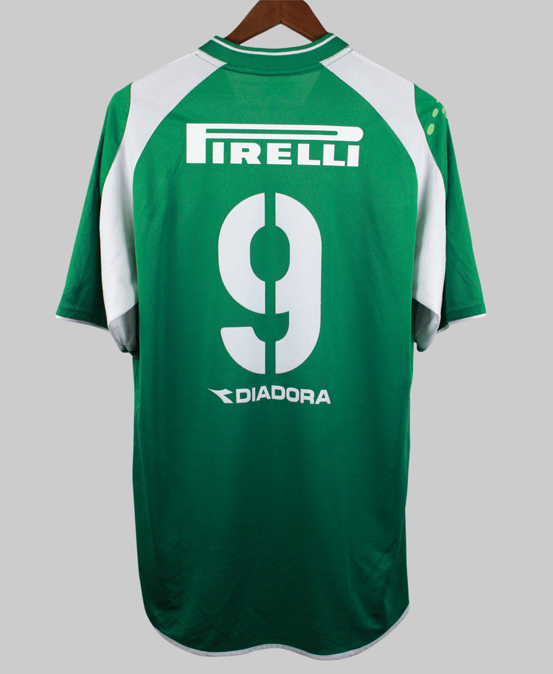 Palmeiras 2003-04 Vagner Love Home Kit (L)
