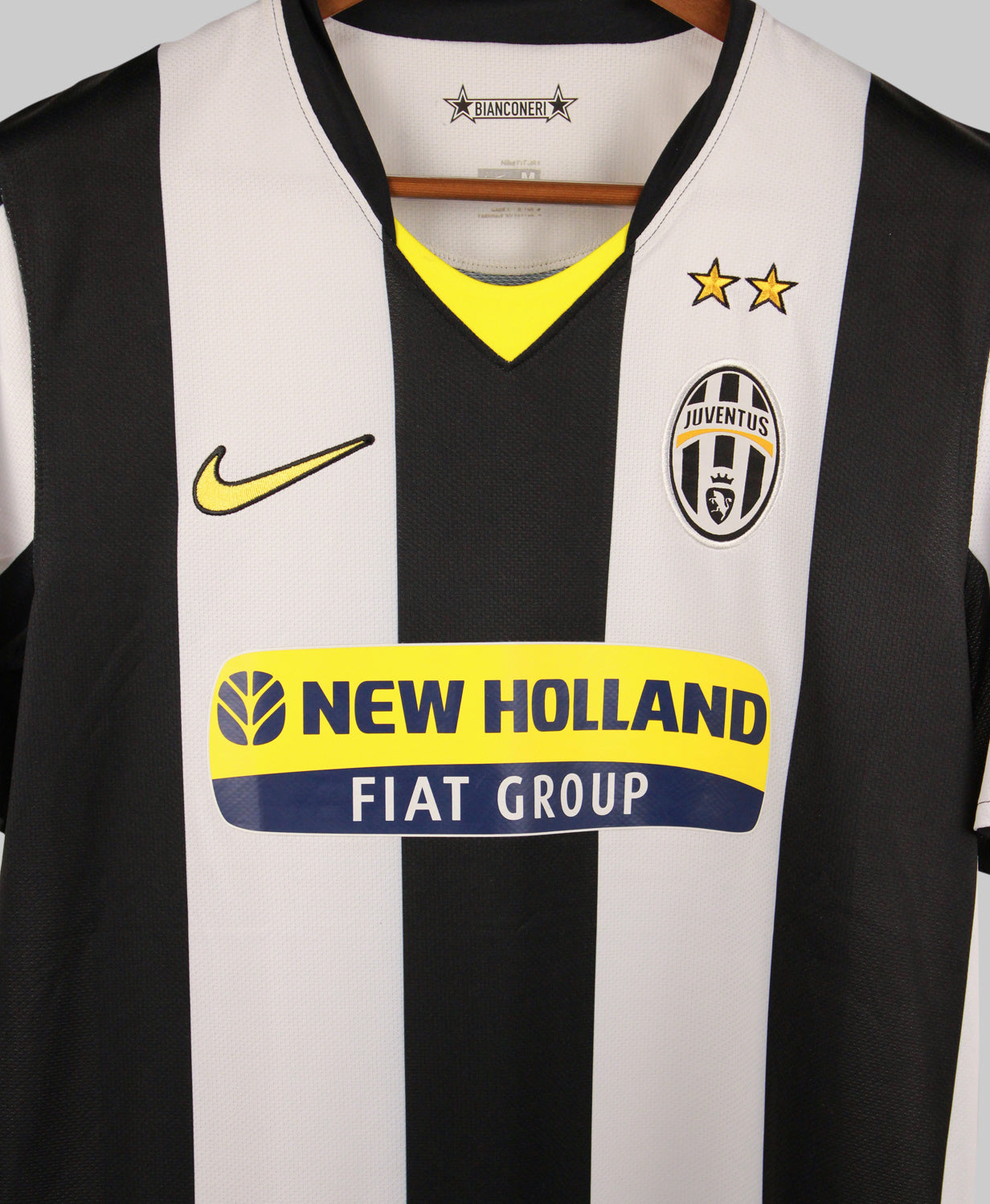 Juventus 2009-10 Cannavaro Home Kit (M)