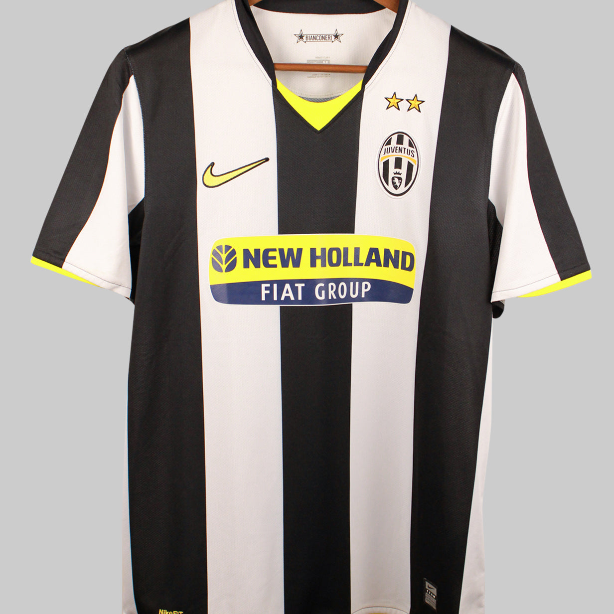 Juventus 2009-10 Cannavaro Home Kit (M)