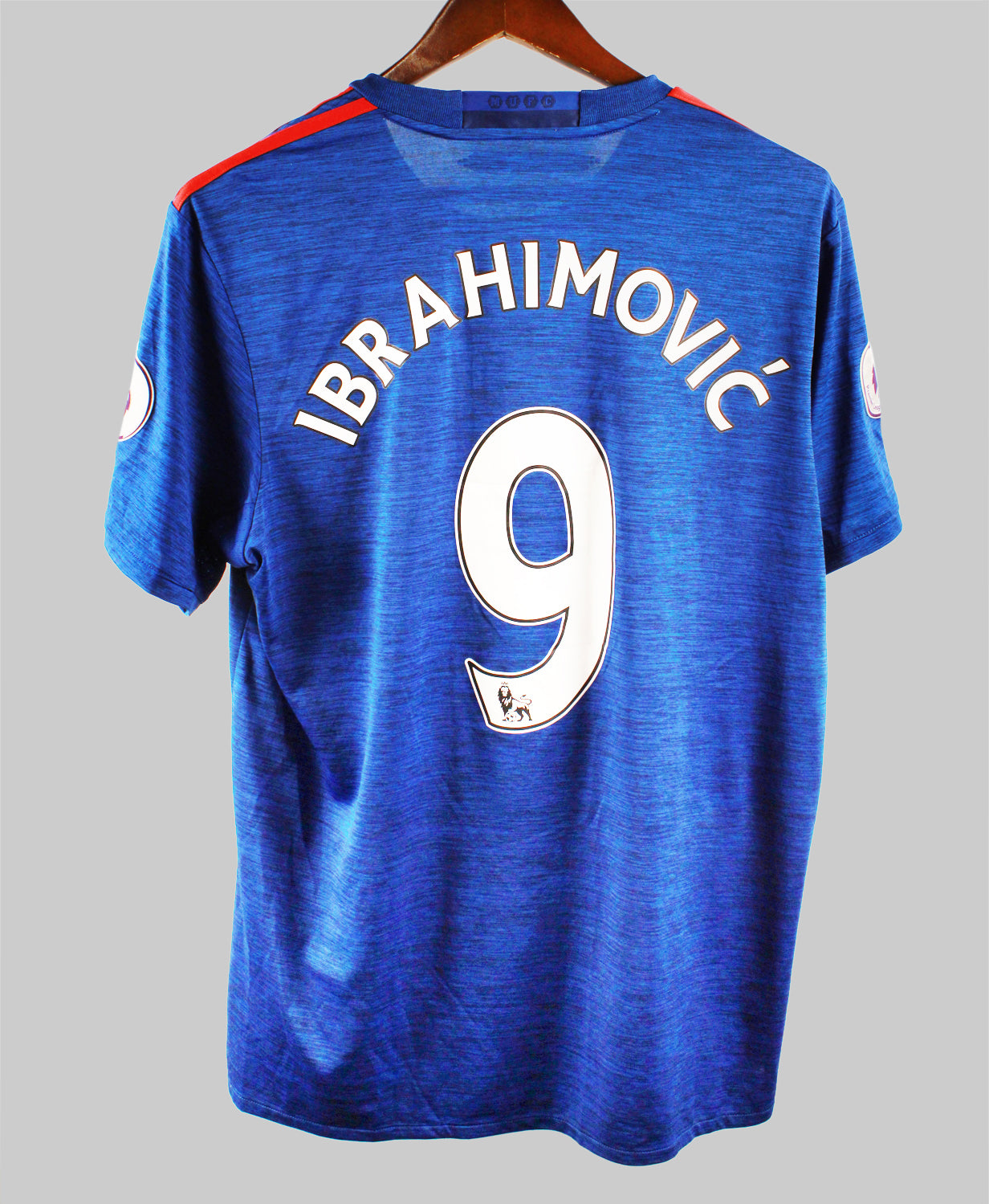 Manchester United 2016-17 Ibrahimovic Away Kit (L)