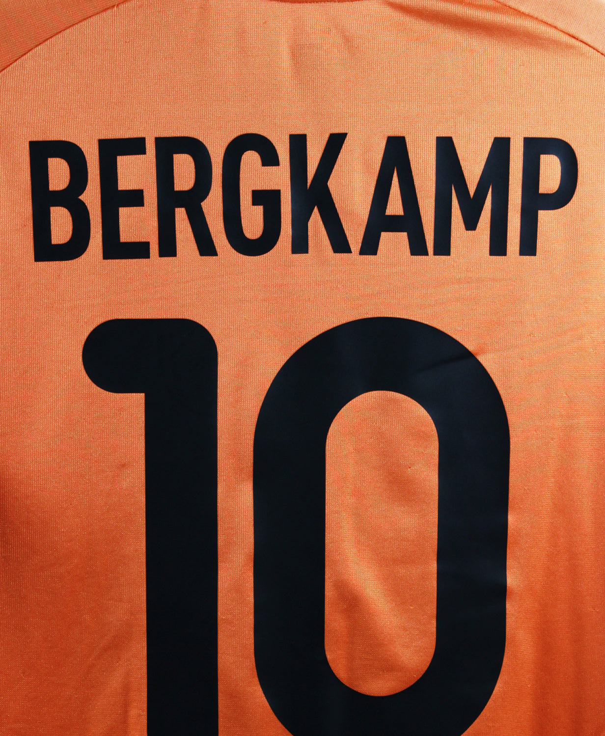 Netherlands 2000-01 Bergkamp Home Kit (L)