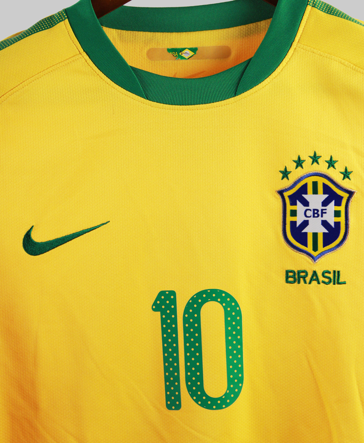 Brazil 2010-11 Kaká Home Kit (M)
