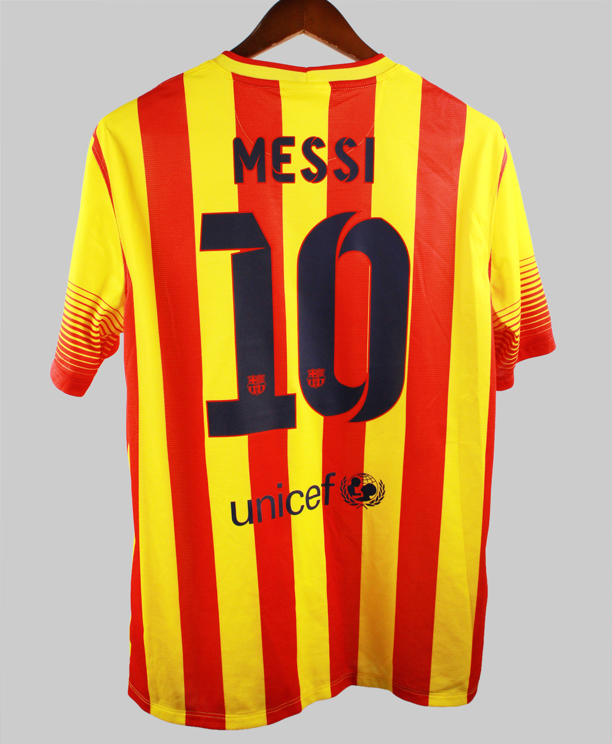 Barcelona 2013-14 Messi Away Kit (L)