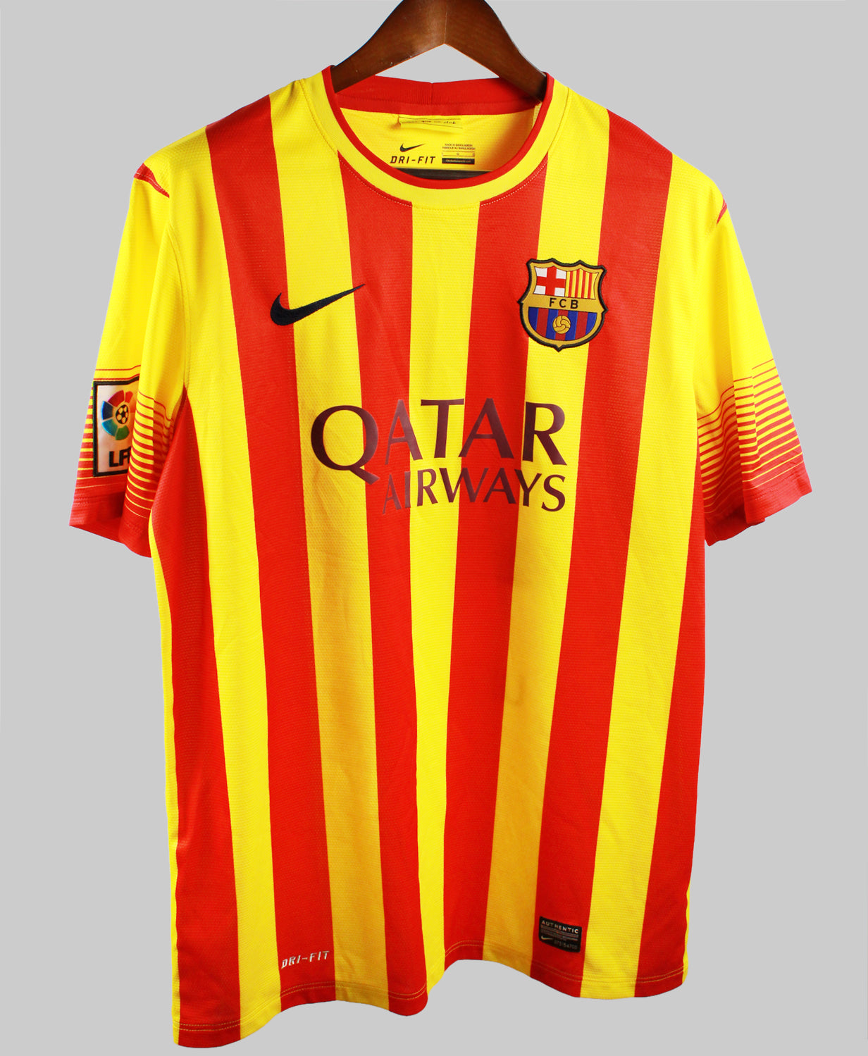 Barcelona 2013-14 Messi Away Kit (L)