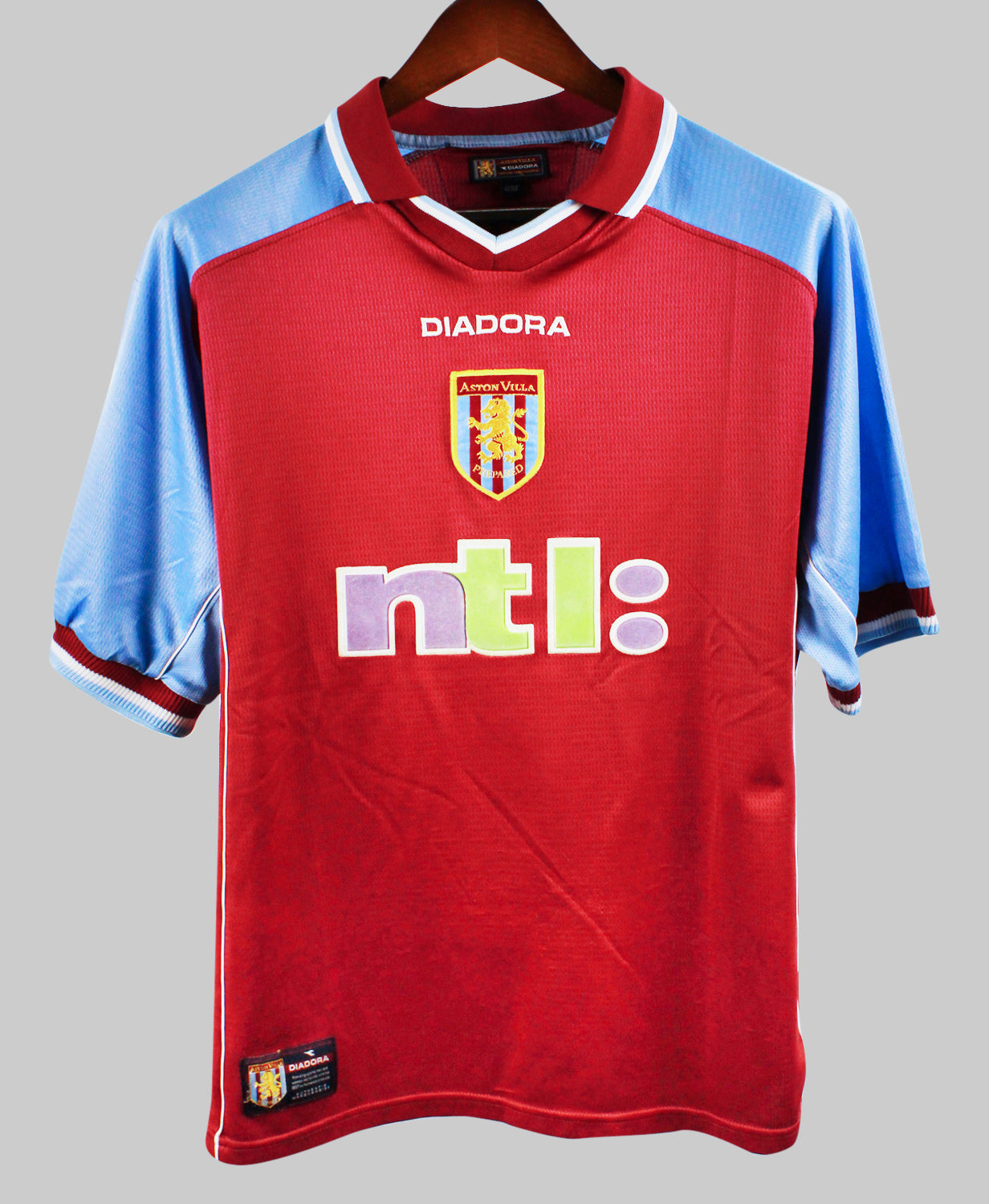 Aston Villa 2000-01 Ginola Home Kit   (M)