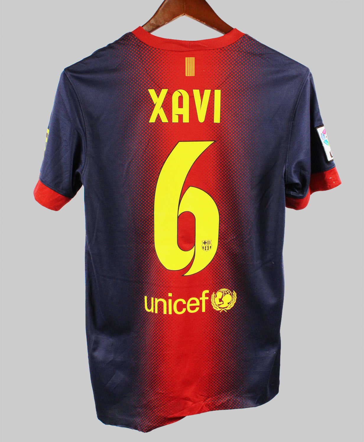 Barcelona 2012-13 Xavi Home Kit   (S)
