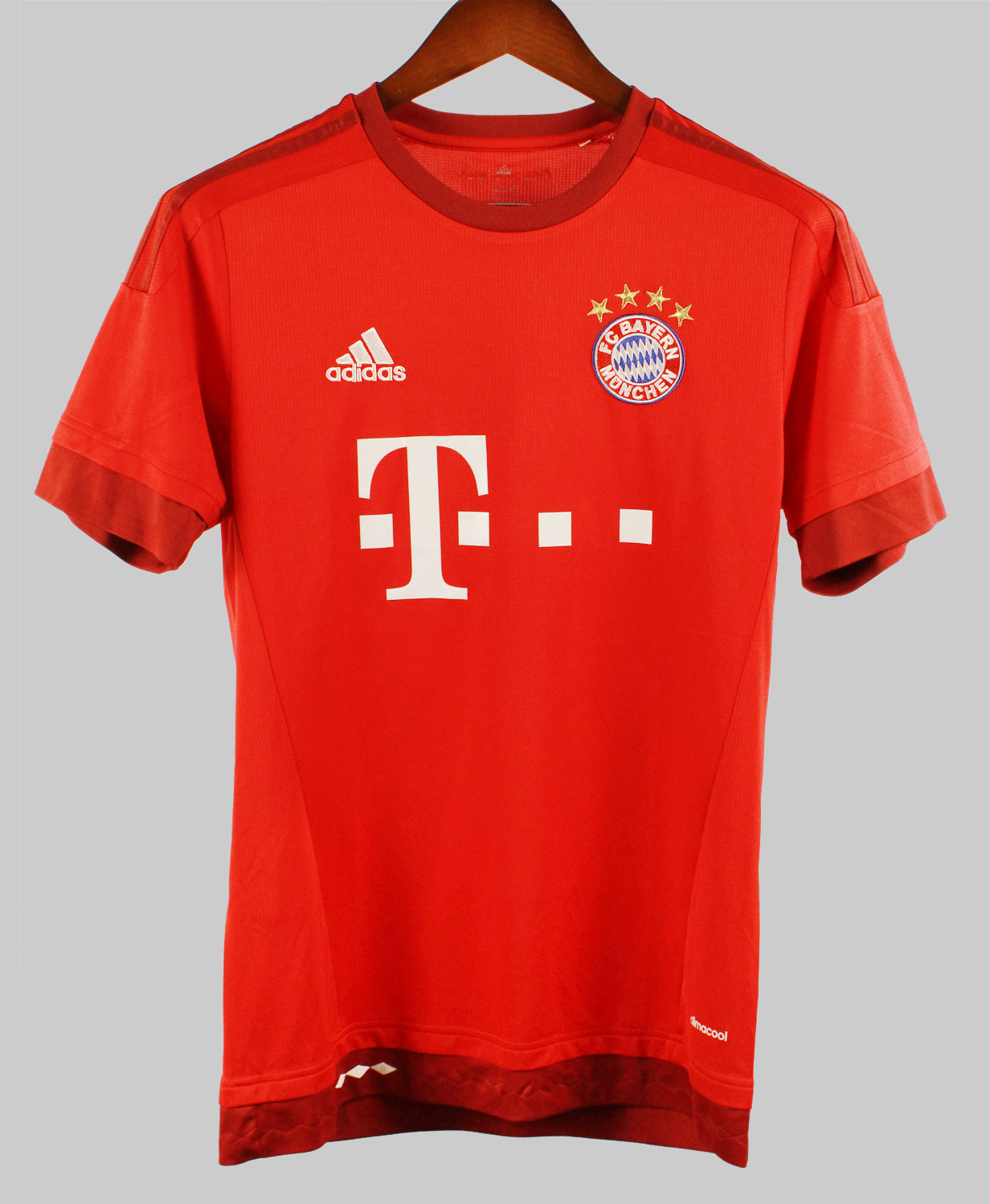 Bayern Munich 2015-16 Ribery Home Kit   (S)