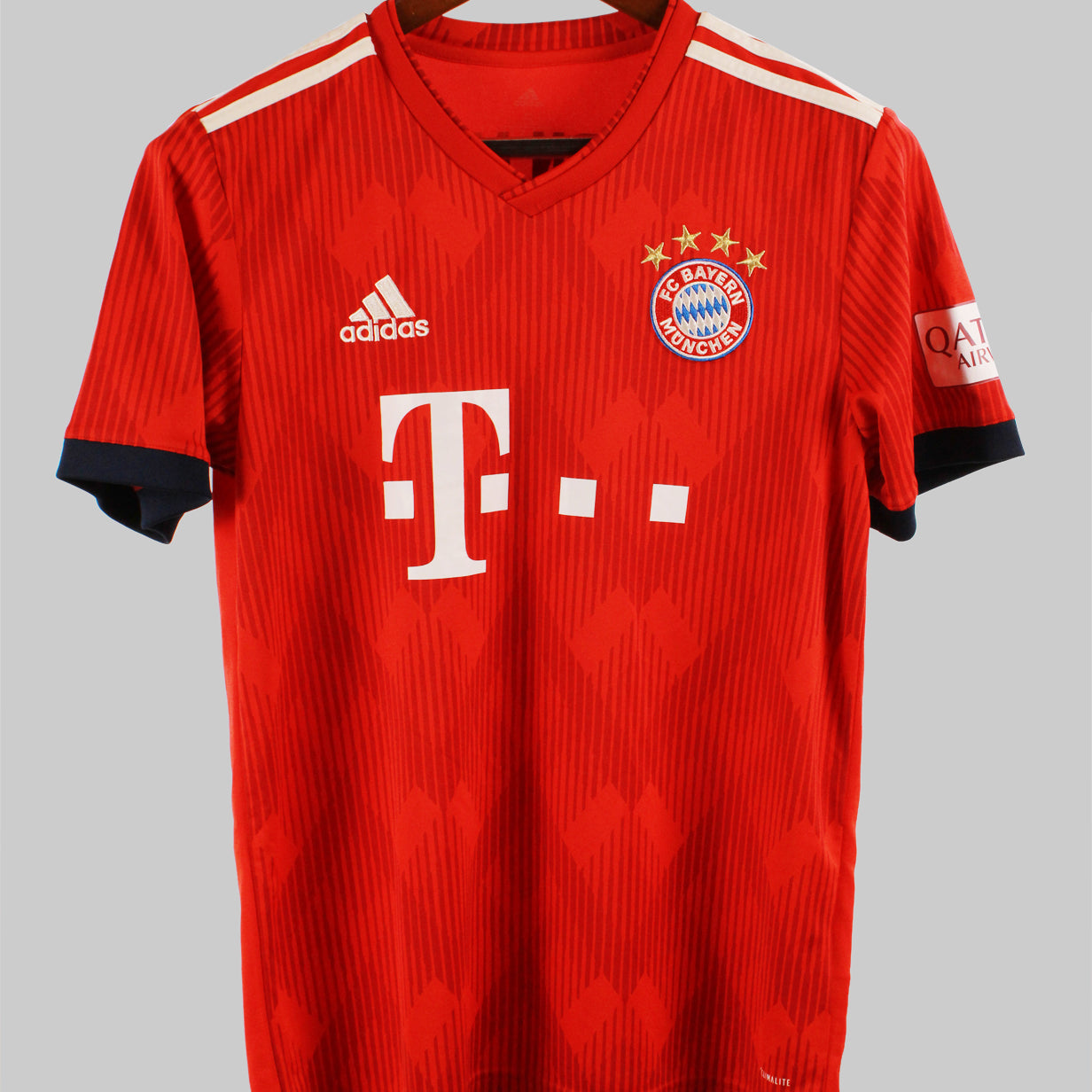 Bayern Munich 2018-19 Muller Home Kit   (S)