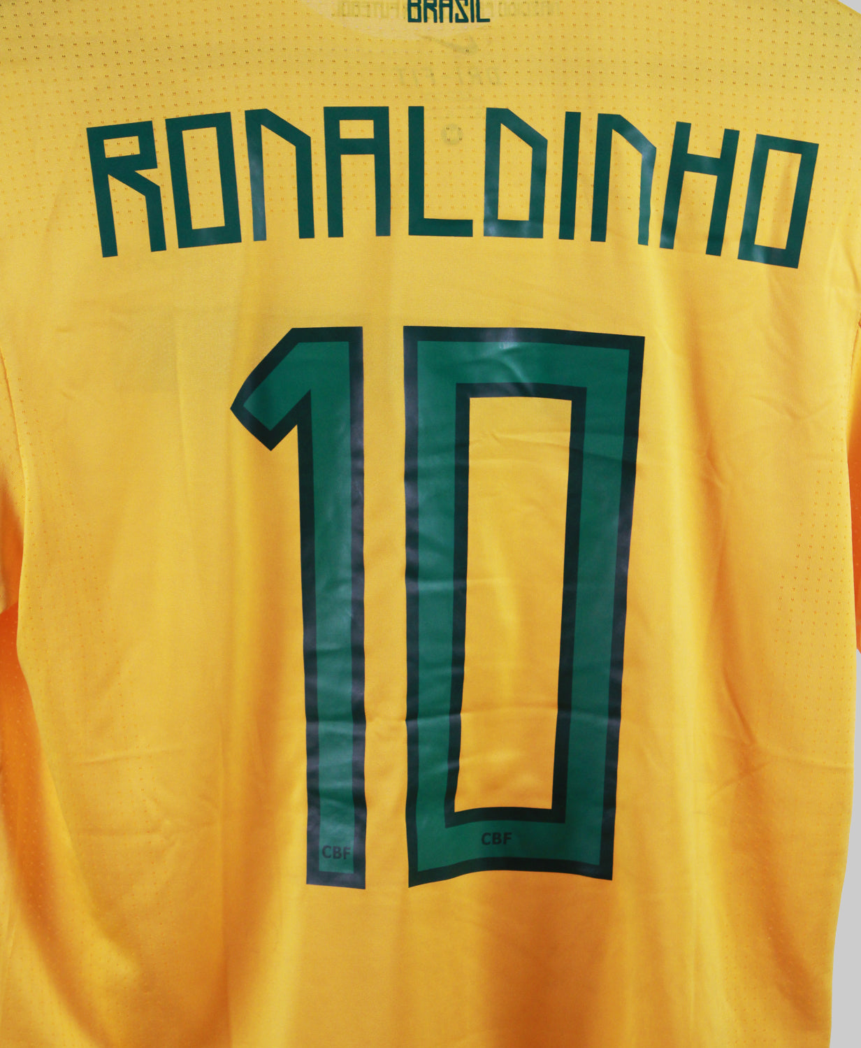 Brazil 2011-12 Ronaldinho Home Kit   (M)
