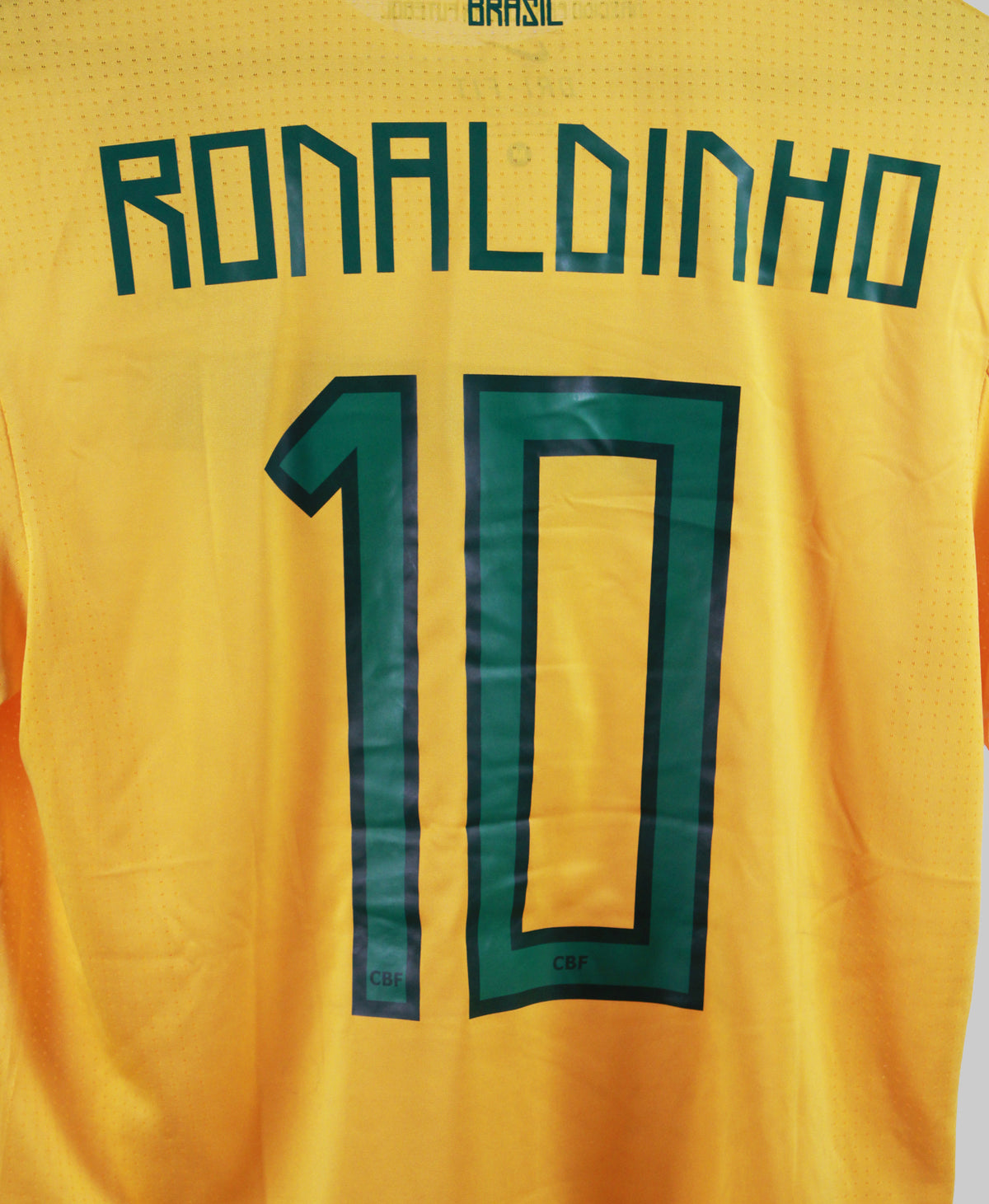 Brazil 2011-12 Ronaldinho Home Kit   (M)
