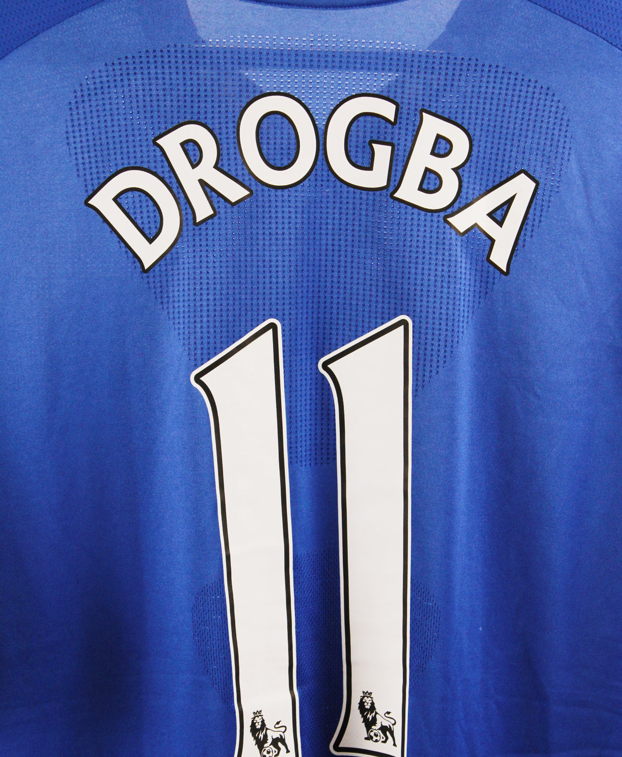 Chelsea 2010-11 Drogba Home Kit   (2XL)
