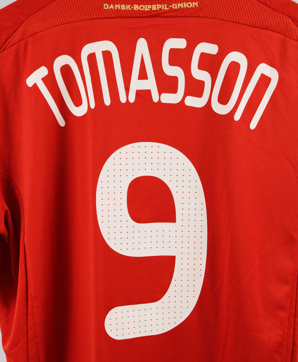 Denmark 2008-09 Tomasson Home Kit   (XL)