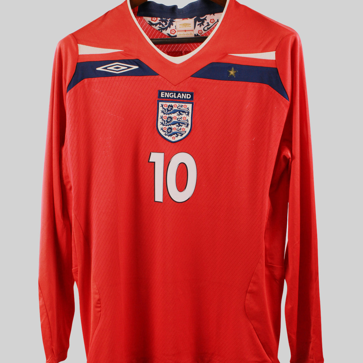 England 2008-09 Owen Away Kit   (L)