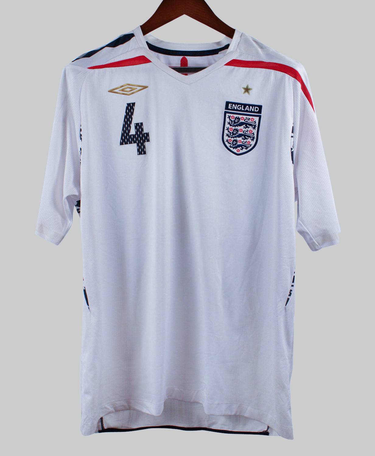 England 2007-08 Gerrard Home Kit   (XL)