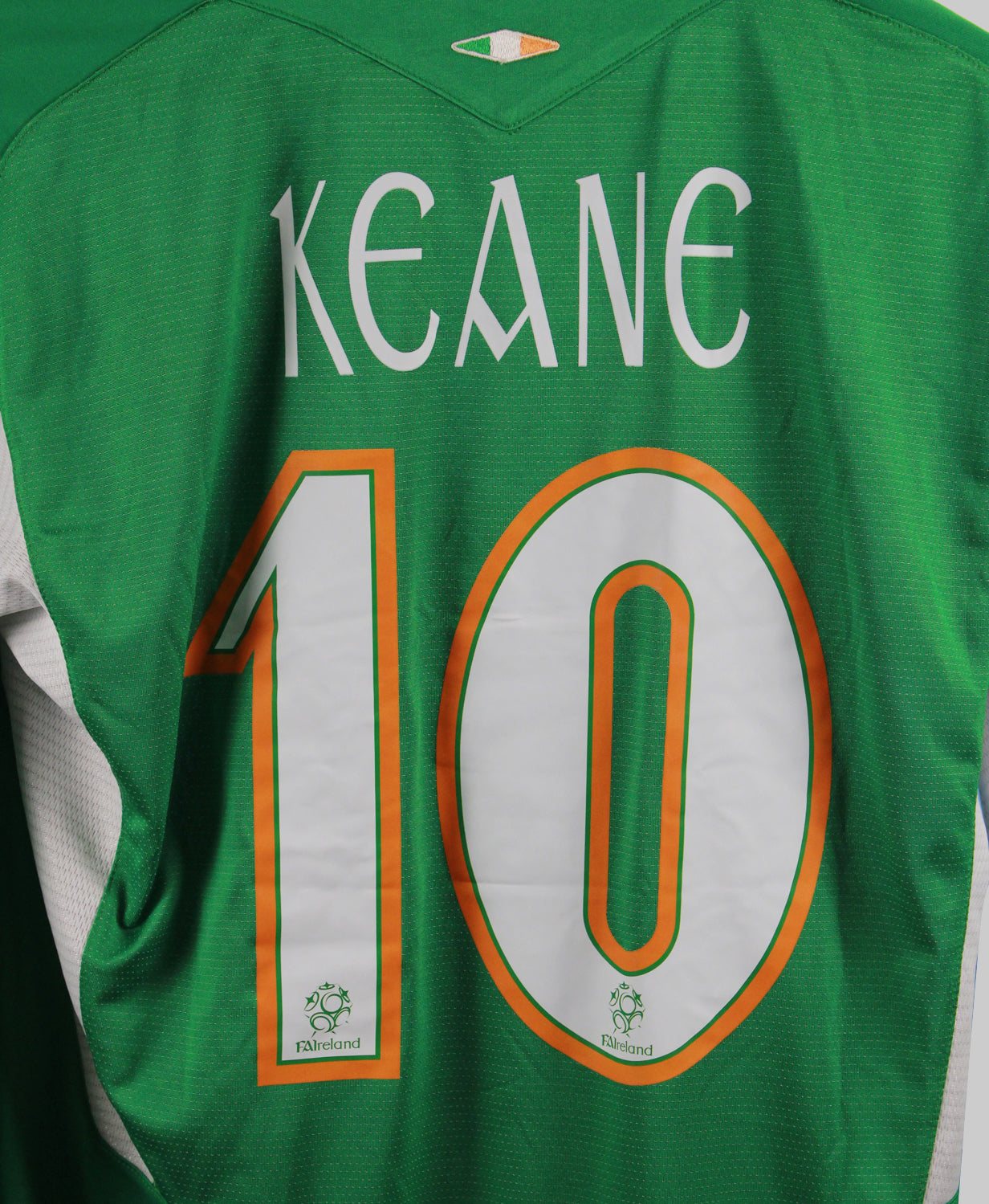 Ireland 2004-05 Keane Long Sleeve Home Kit   (M)