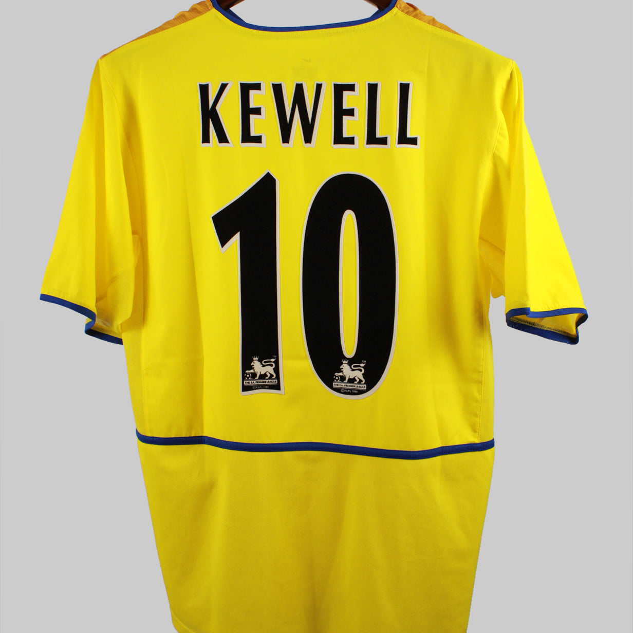 Leeds 2002-03 Kewell Away Kit   (M)