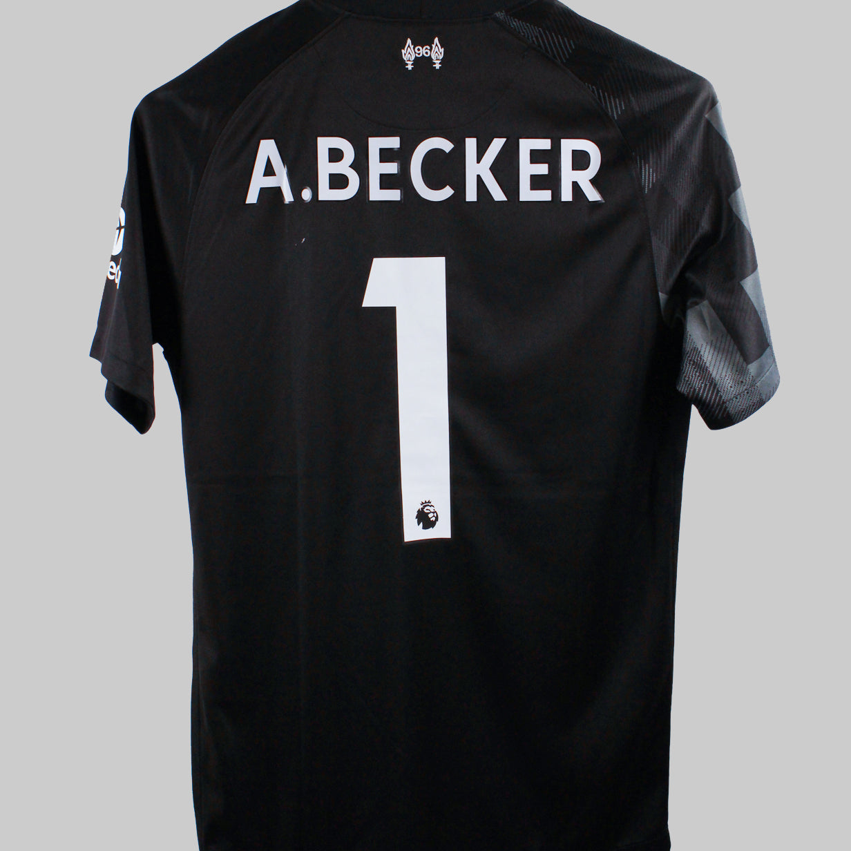 Liverpool 2021-22 A. Becker GK Kit   (S)
