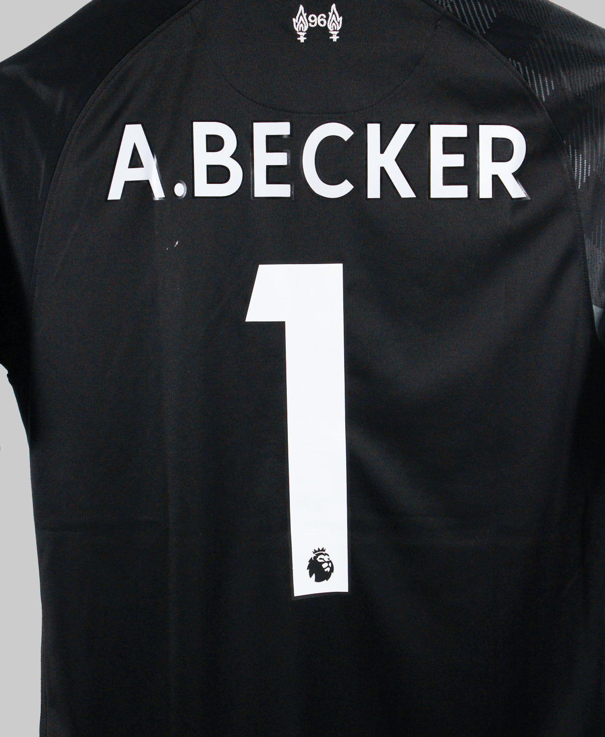 Liverpool 2021-22 A. Becker GK Kit   (S)