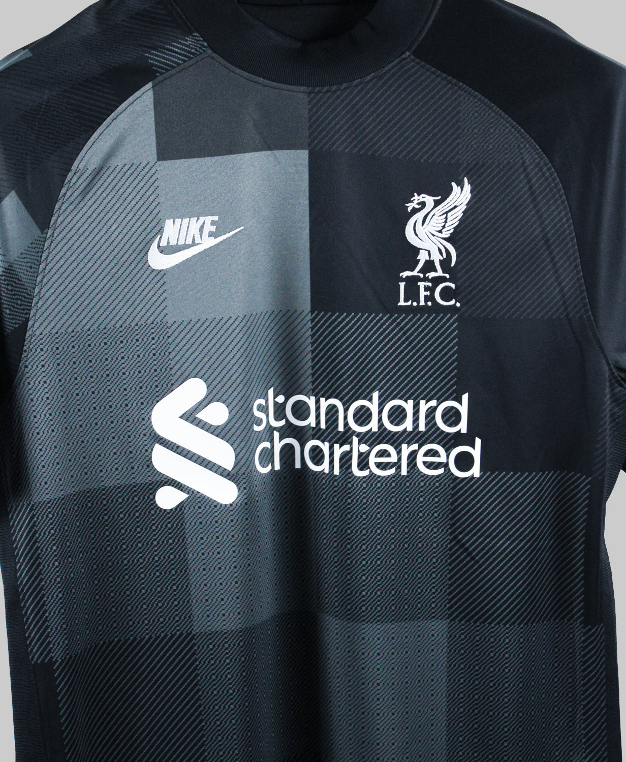 Liverpool 2021-22 A. Becker GK Kit   (S)