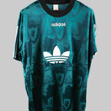 Liverpool 1995-96  Training Kit   (L)