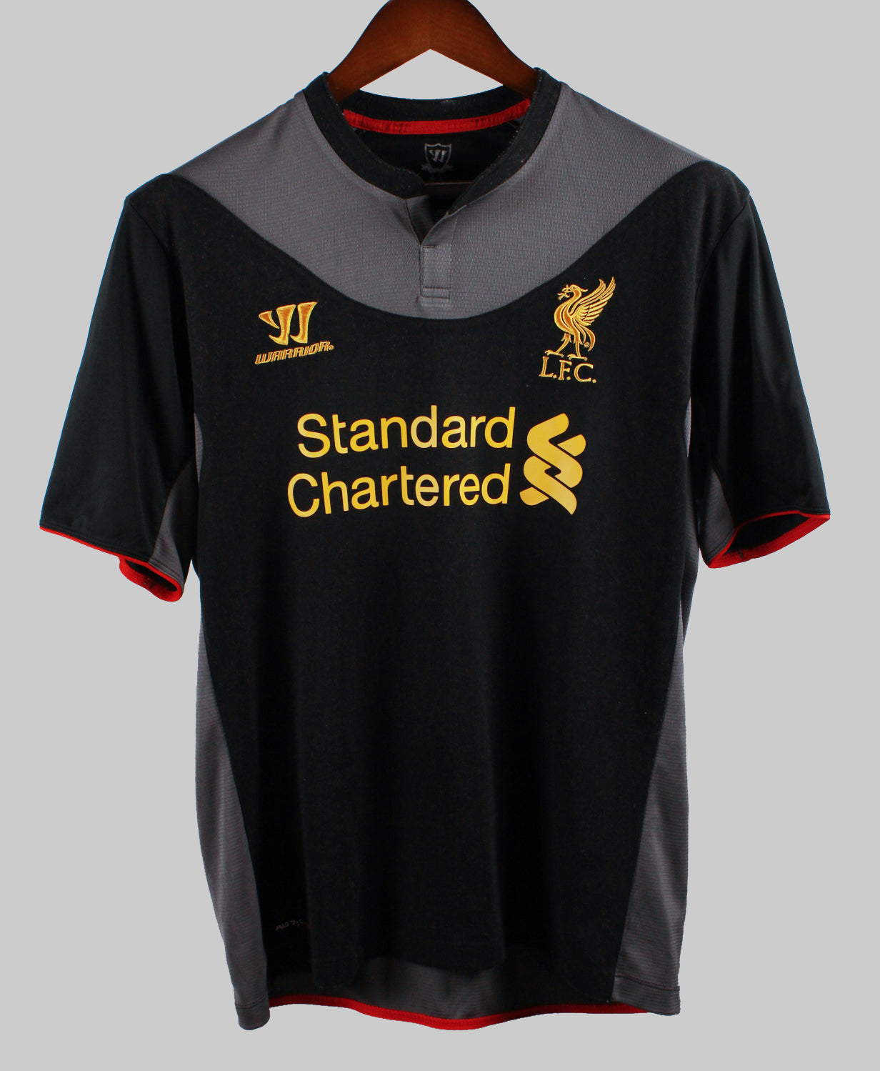 Liverpool 2012-13 Gerrard Away Kit   (L)
