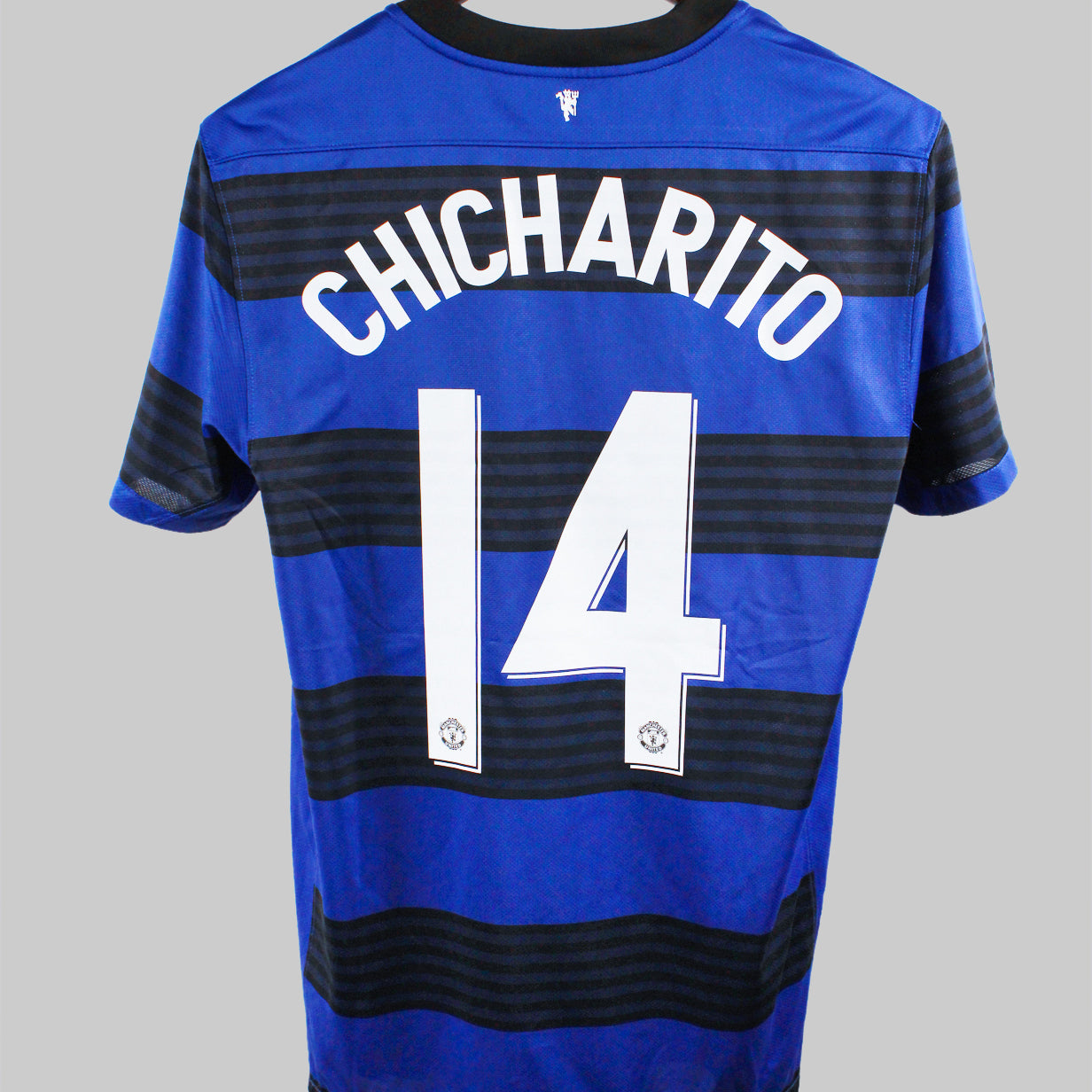 Manchester United 2011-12 Chicharito Away Kit   (L)