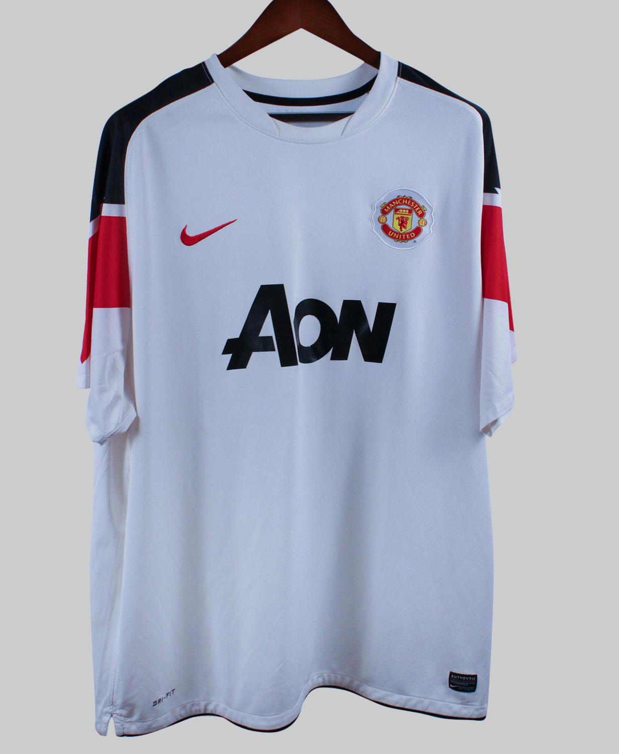 Manchester United 2010-11 Nani Away Kit   (2XL)