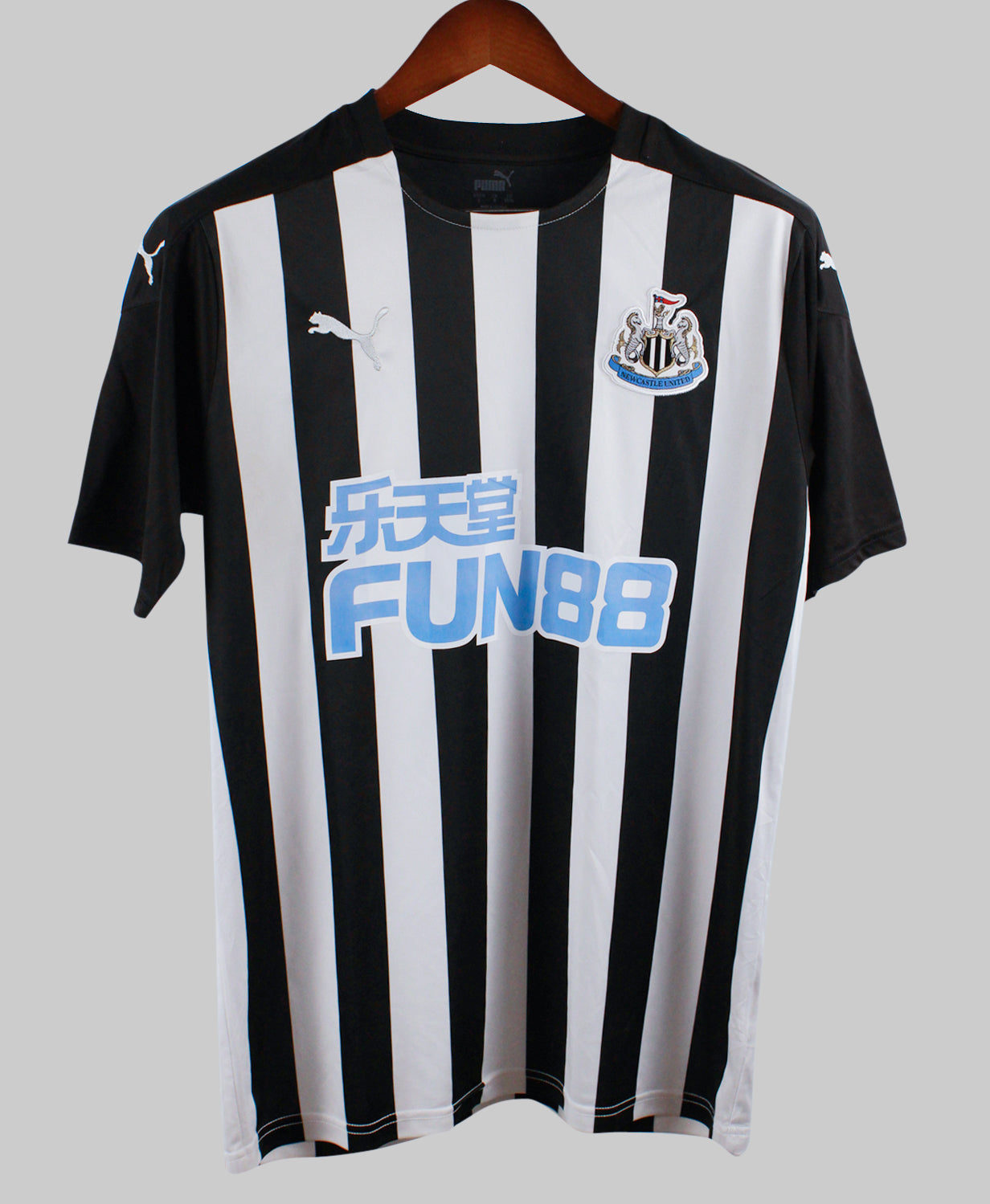 Newcastle 2020-21 Wilson Home Kit   (L)