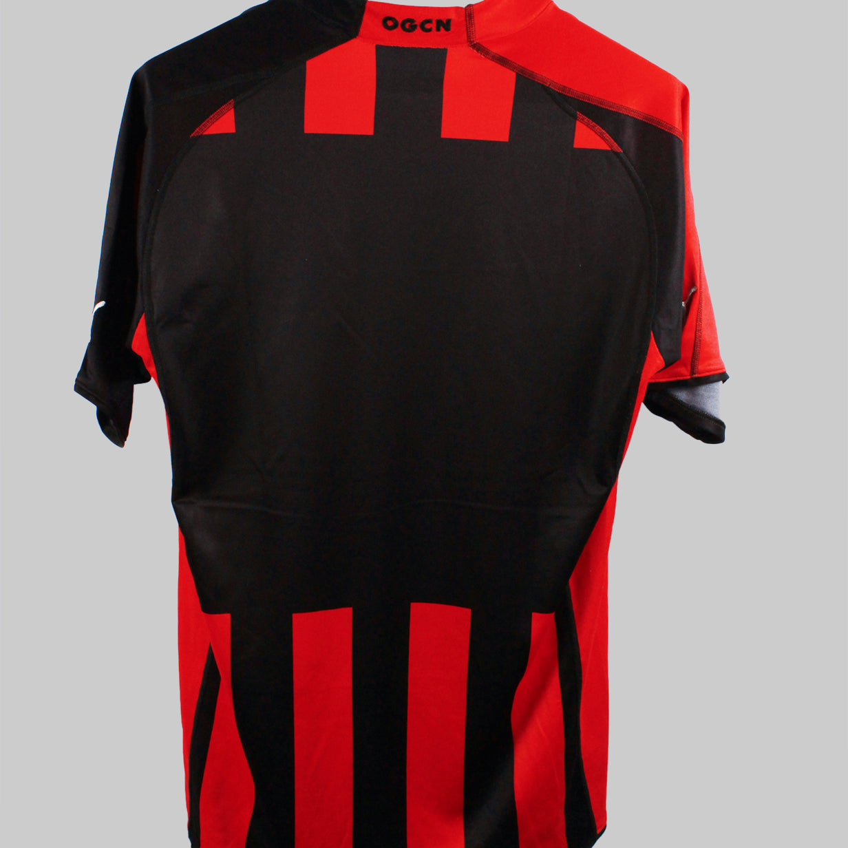 Nice 2005-06  Home Kit   (L)