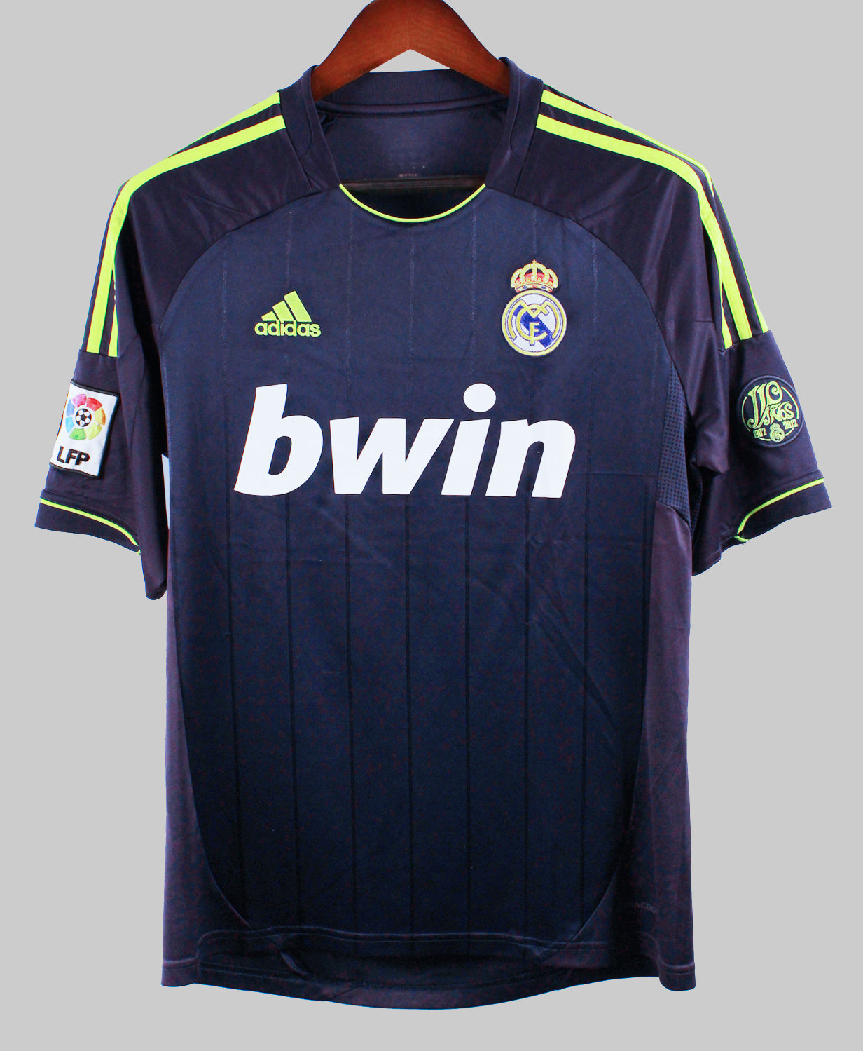 Real Madrid 2012-13 Ozil Third Kit   (S)