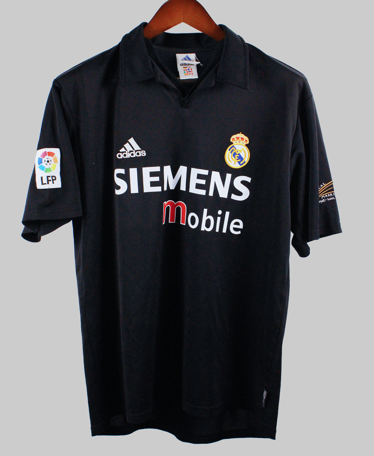 Real Madrid 2002-03 Figo Away Kit   (M)