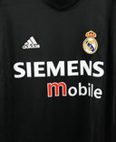 Real Madrid 2004-05 Zidane Away Kit   (M)